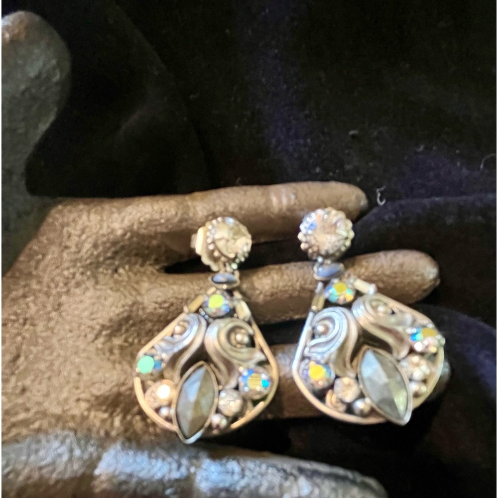 Sorrelli Retired Antique Silvertone Drop Earrings